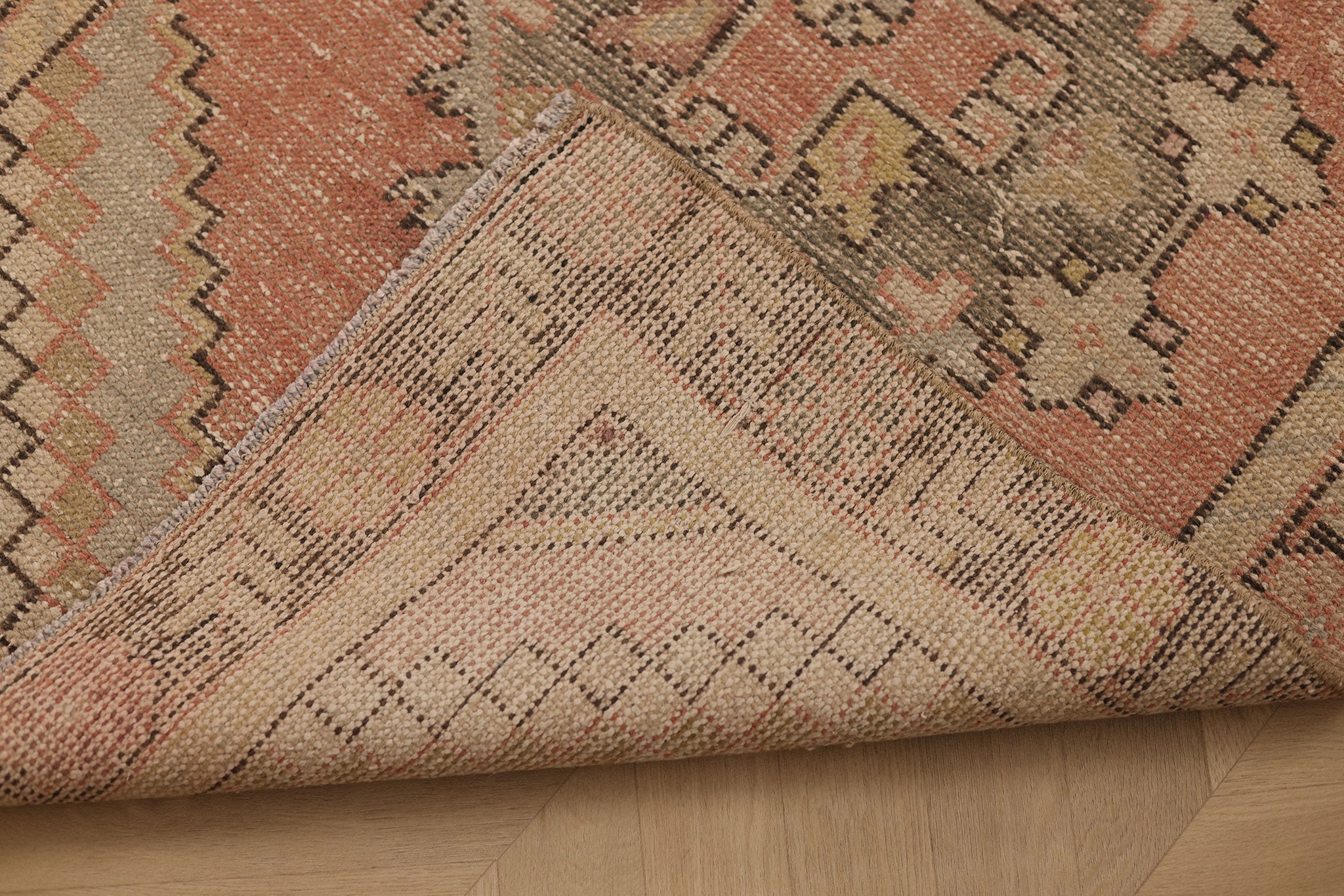 Vintage Niğde Turkish Runner Rug 2x9 ft — Pink & Gray Geometric