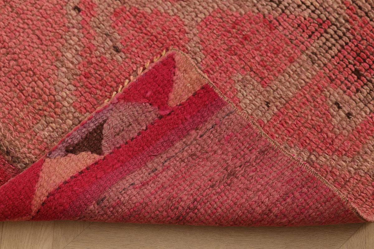 Vintage Southeastern Persian Style Runner Rug 3x9 ft — Red & Beige Geometric