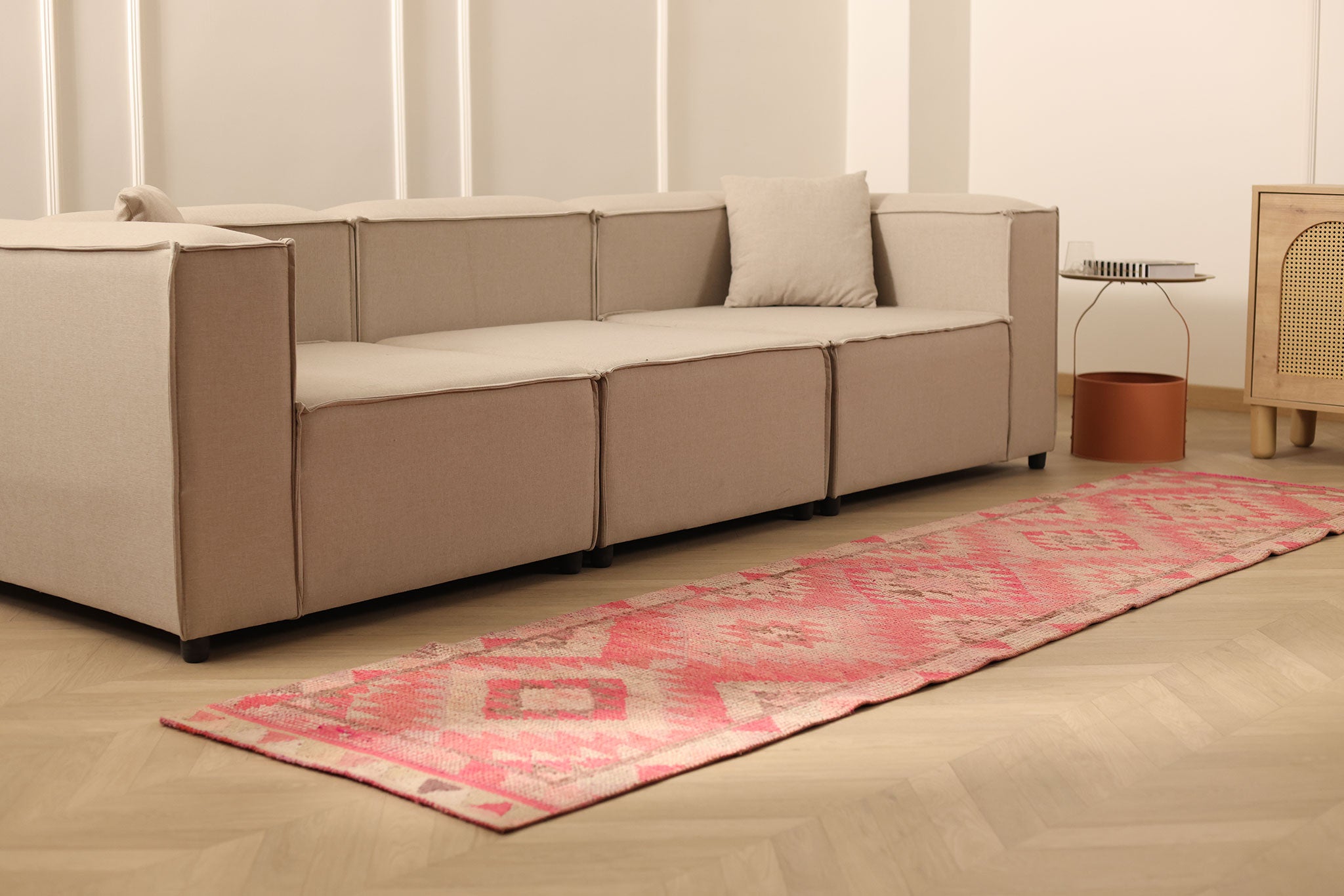 Wseneth Persian Style Runner Rug