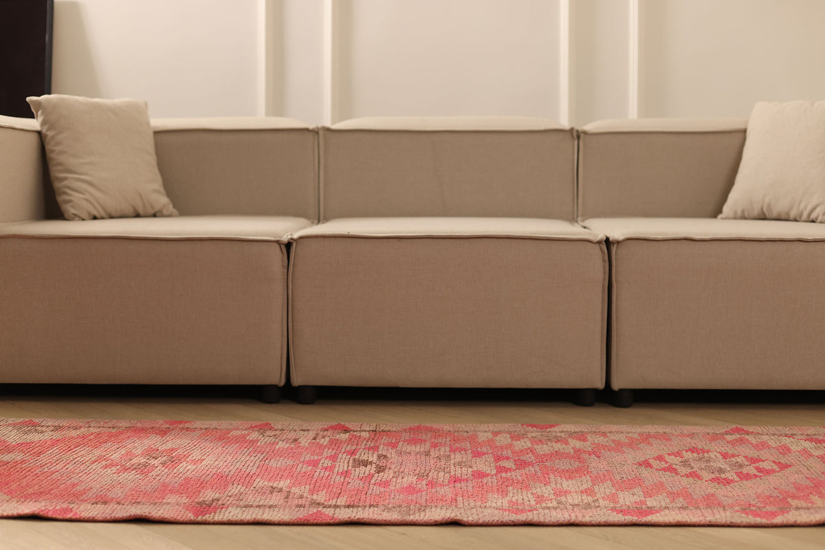 Wseneth Persian Style Runner Rug