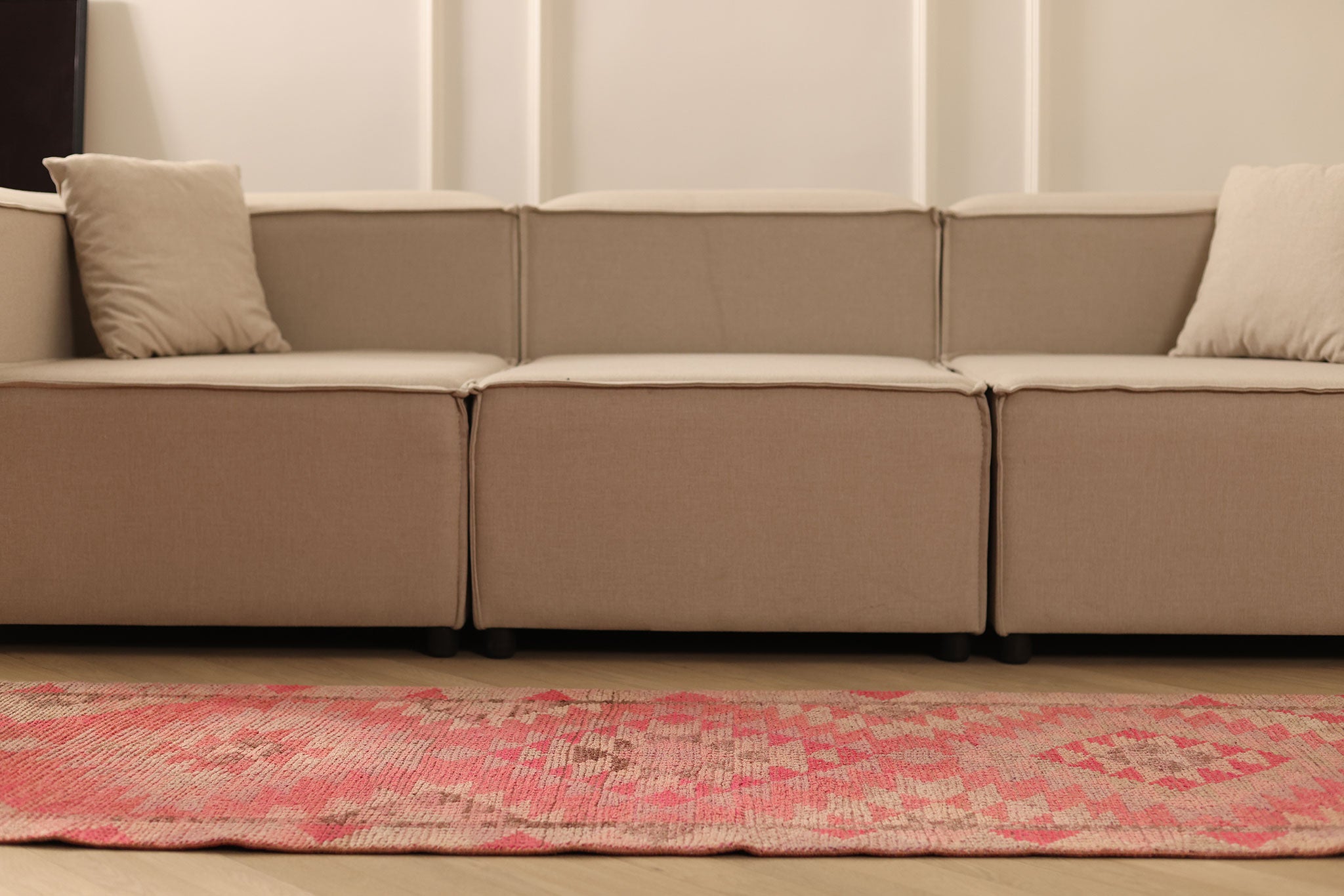 Wseneth Persian Style Runner Rug