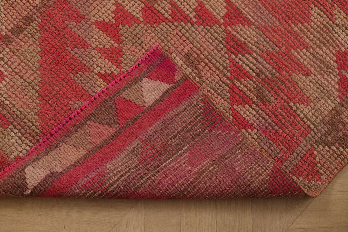 Wseneth Persian Style Runner Rug
