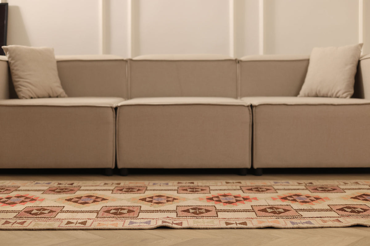 Hameriel Persian Style Kilim Runner Rug