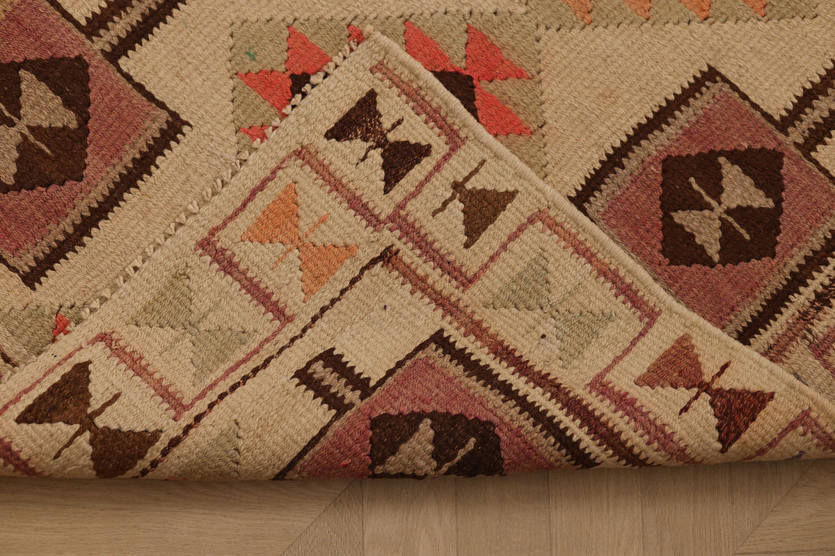 Hameriel Persian Style Kilim Runner Rug