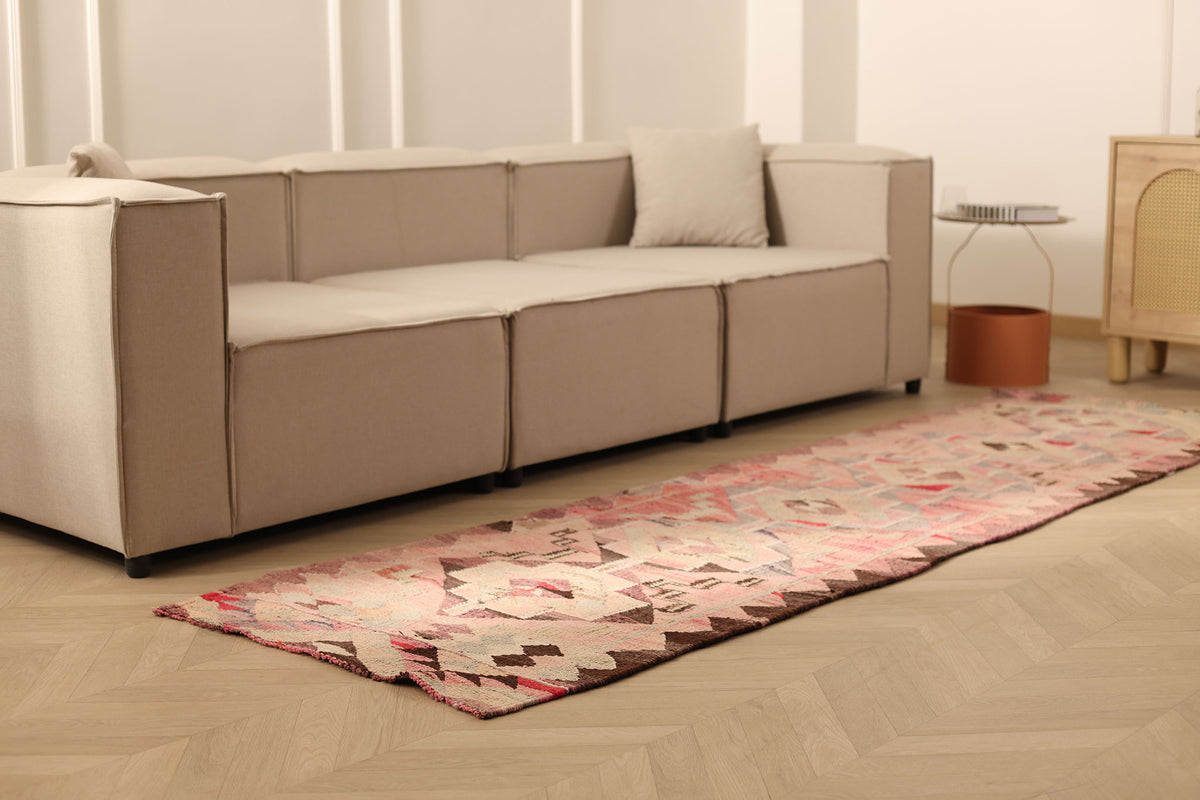 Hekhurethun Persian Style Kilim Runner Rug
