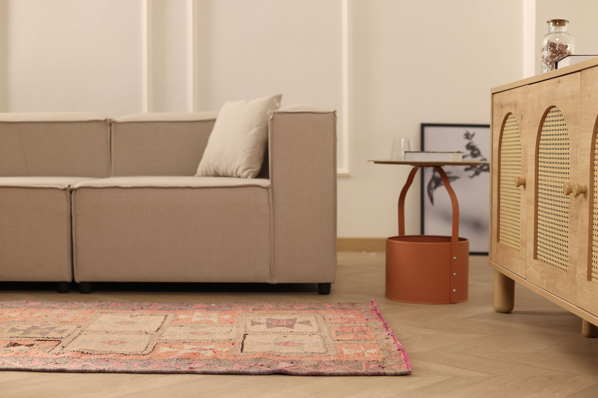 Ishureth Persian Style Kilim Runner Rug