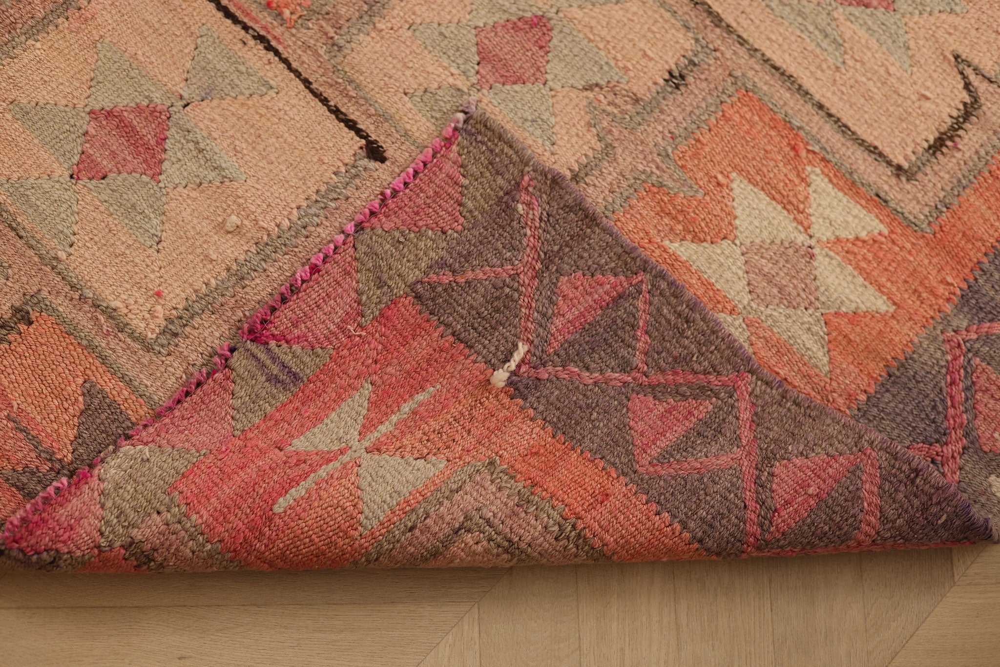 Ishureth Persian Style Kilim Runner Rug