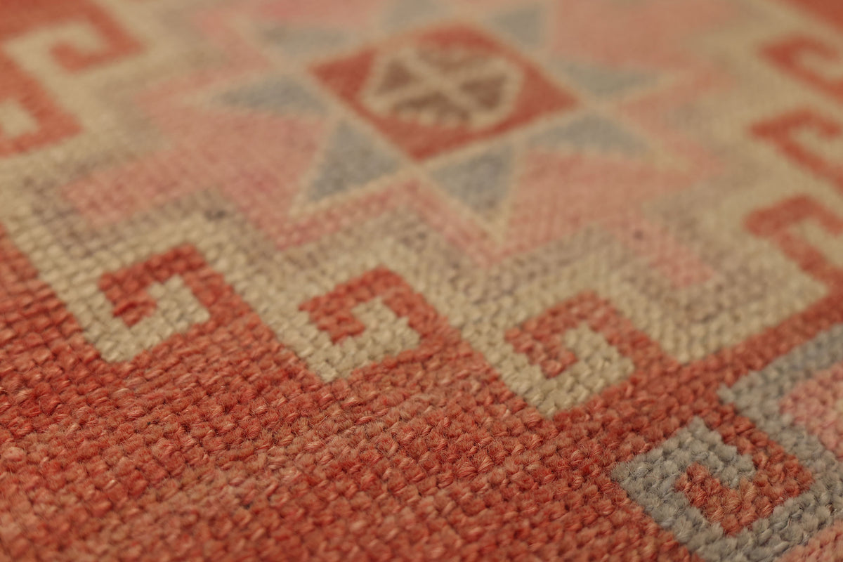 Wsenur Persian Style Runner Rug