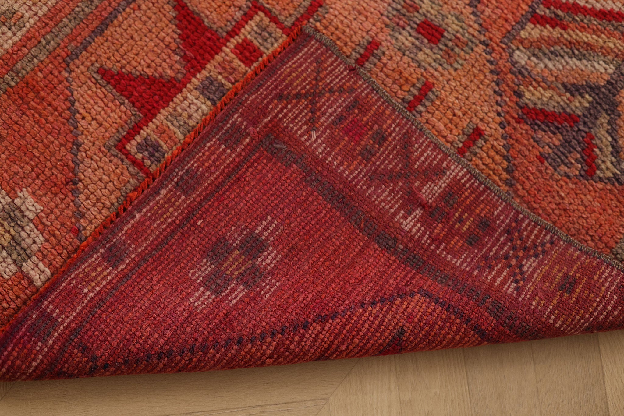 Ishuris Persian Style Runner Rug