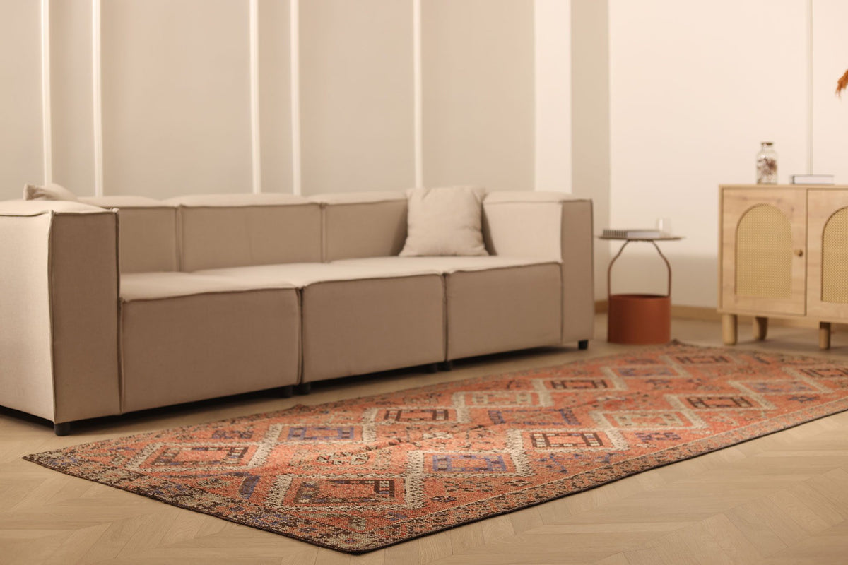 Vintage Kahramanmaraş Turkish Runner Rug 5x11 ft — Red & Brown Geometric