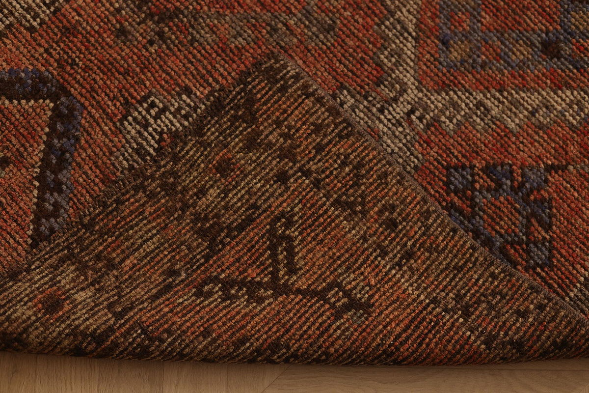 Vintage Kahramanmaraş Turkish Runner Rug 5x11 ft — Red & Brown Geometric