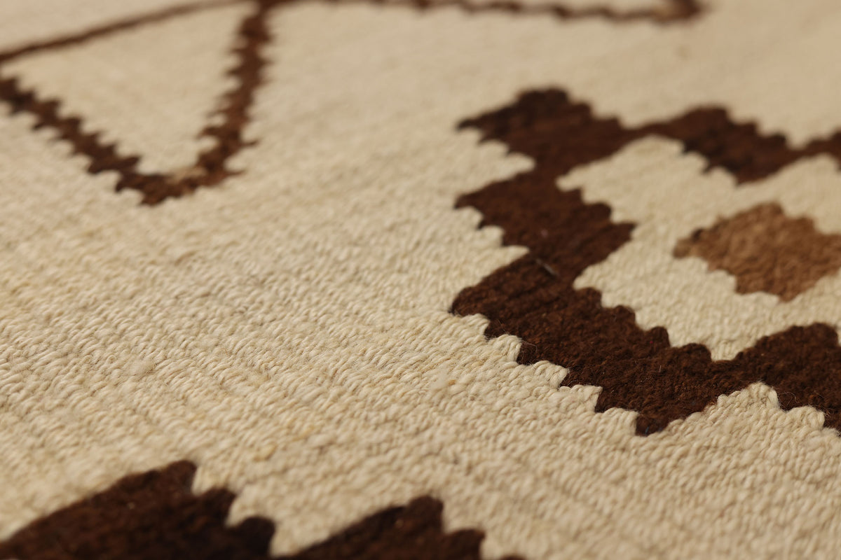 Nasenur Persian Style Kilim Runner Rug