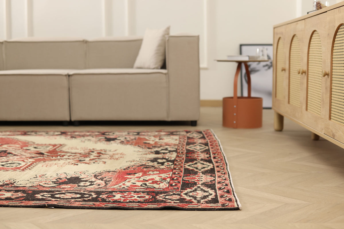 Vintage Sivas Turkish Area Rug 6x10 ft — Red & Beige Floral (No. 56078)
