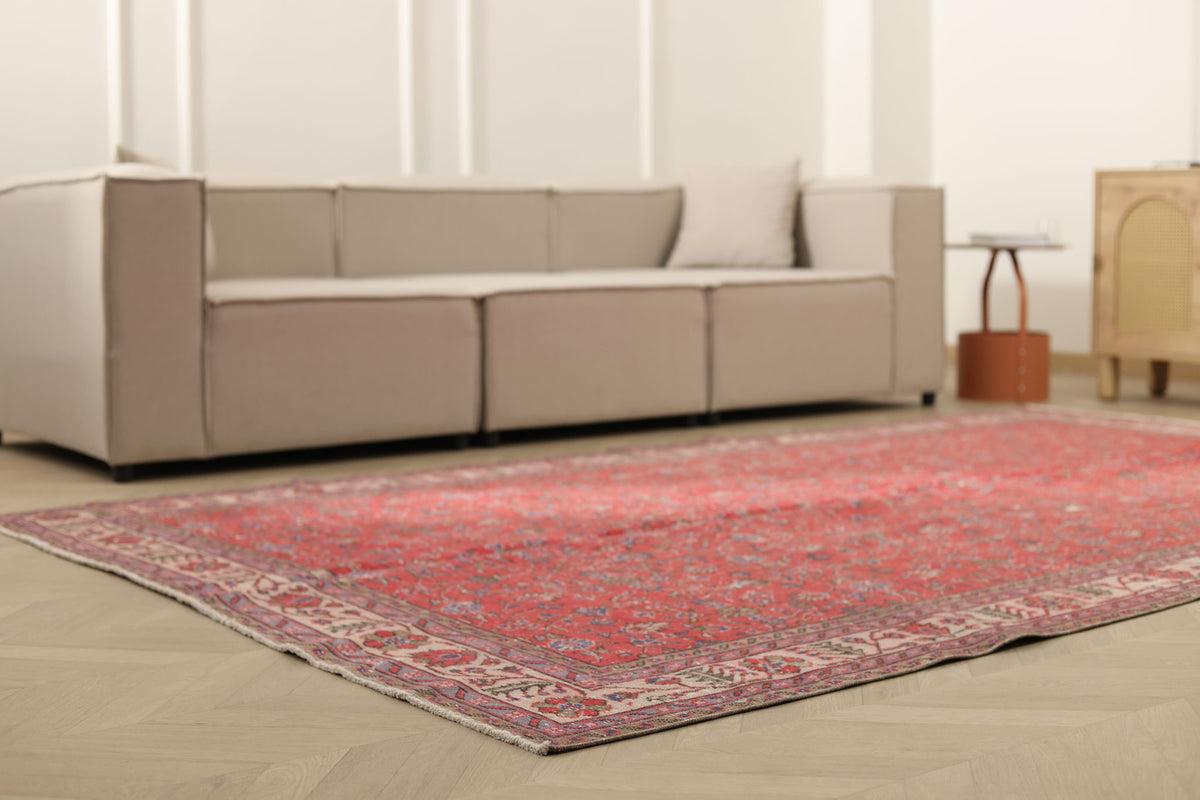 Vintage Isparta Turkish Area Rug 6x10 ft — Red Floral (No. 56142)