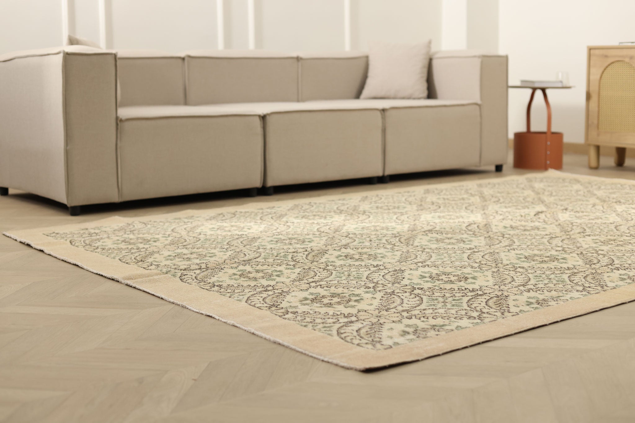 Vintage Isparta Turkish Area Rug 7x10 ft — Beige Floral (No. 56290)