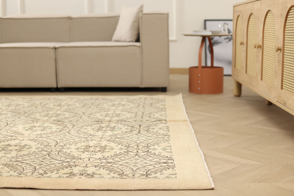 Vintage Isparta Turkish Area Rug 7x10 ft — Beige Floral (No. 56290)