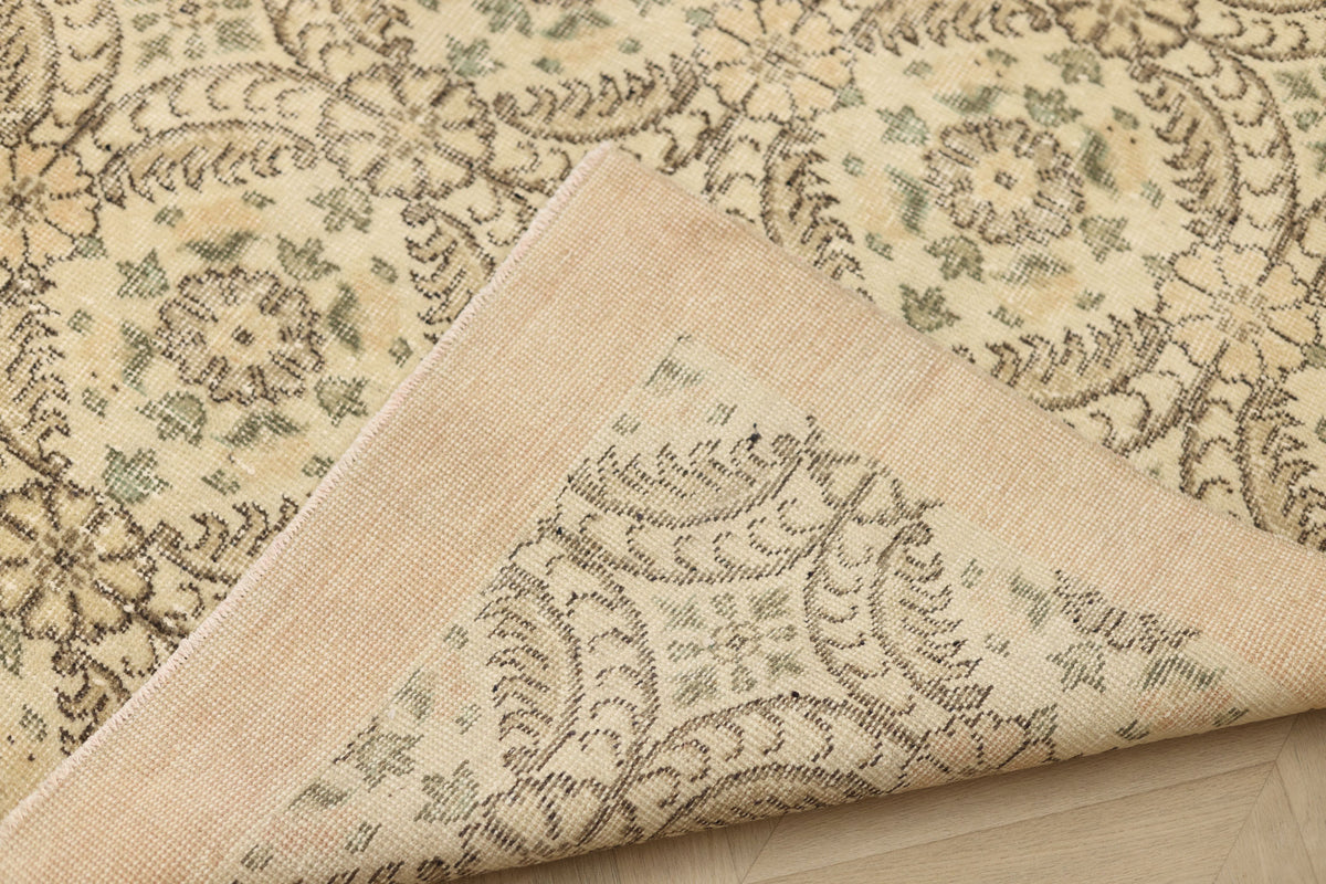 Vintage Isparta Turkish Area Rug 7x10 ft — Beige Floral (No. 56290)