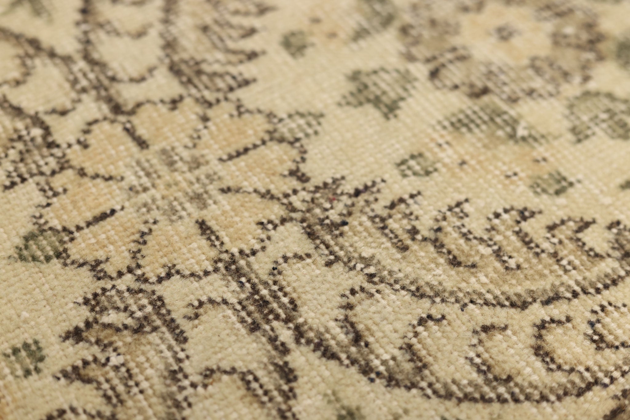 Vintage Isparta Turkish Area Rug 7x10 ft — Beige Floral (No. 56290)