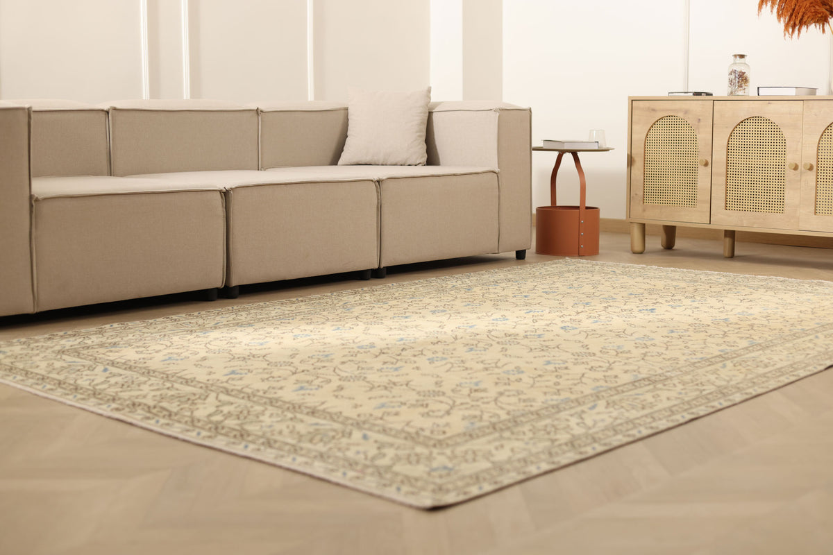 Vintage Isparta Turkish Area Rug 6x10 ft — Beige Floral (No. 56292)