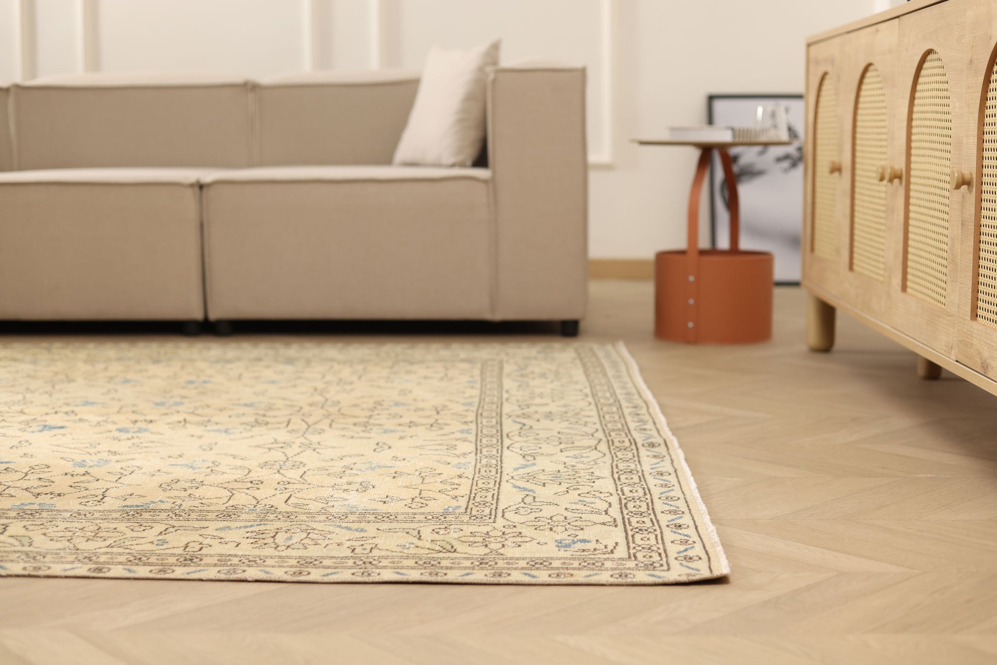 Vintage Isparta Turkish Area Rug 6x10 ft — Beige Floral (No. 56292)