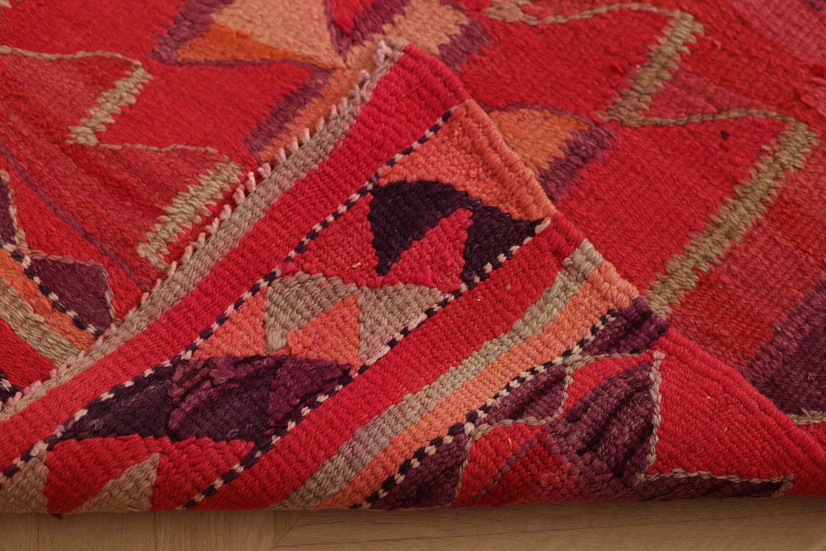 Vintage Southeastern Persian Style Kilim Runner Rug 3x9 ft — Red & Orange Geometric