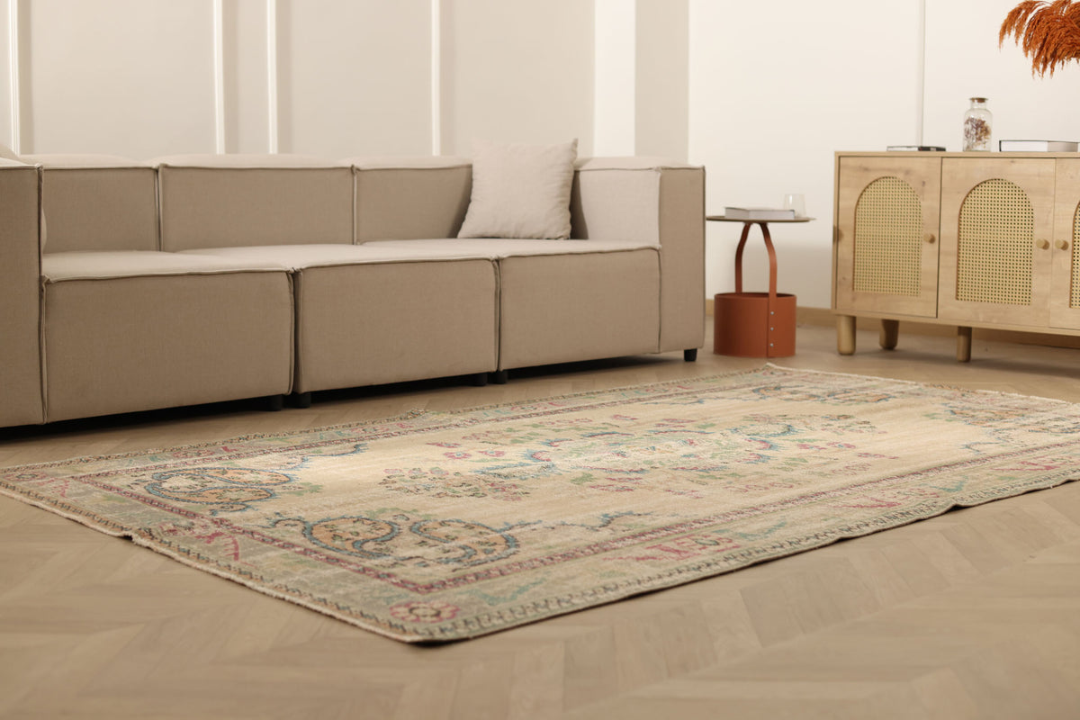Vintage Manisa Turkish Area Rug 5x9 ft — Beige Floral (No. 57785)
