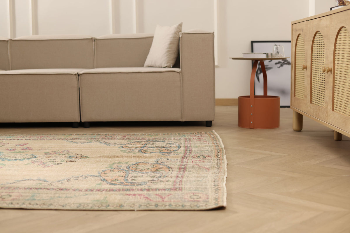 Vintage Manisa Turkish Area Rug 5x9 ft — Beige Floral (No. 57785)