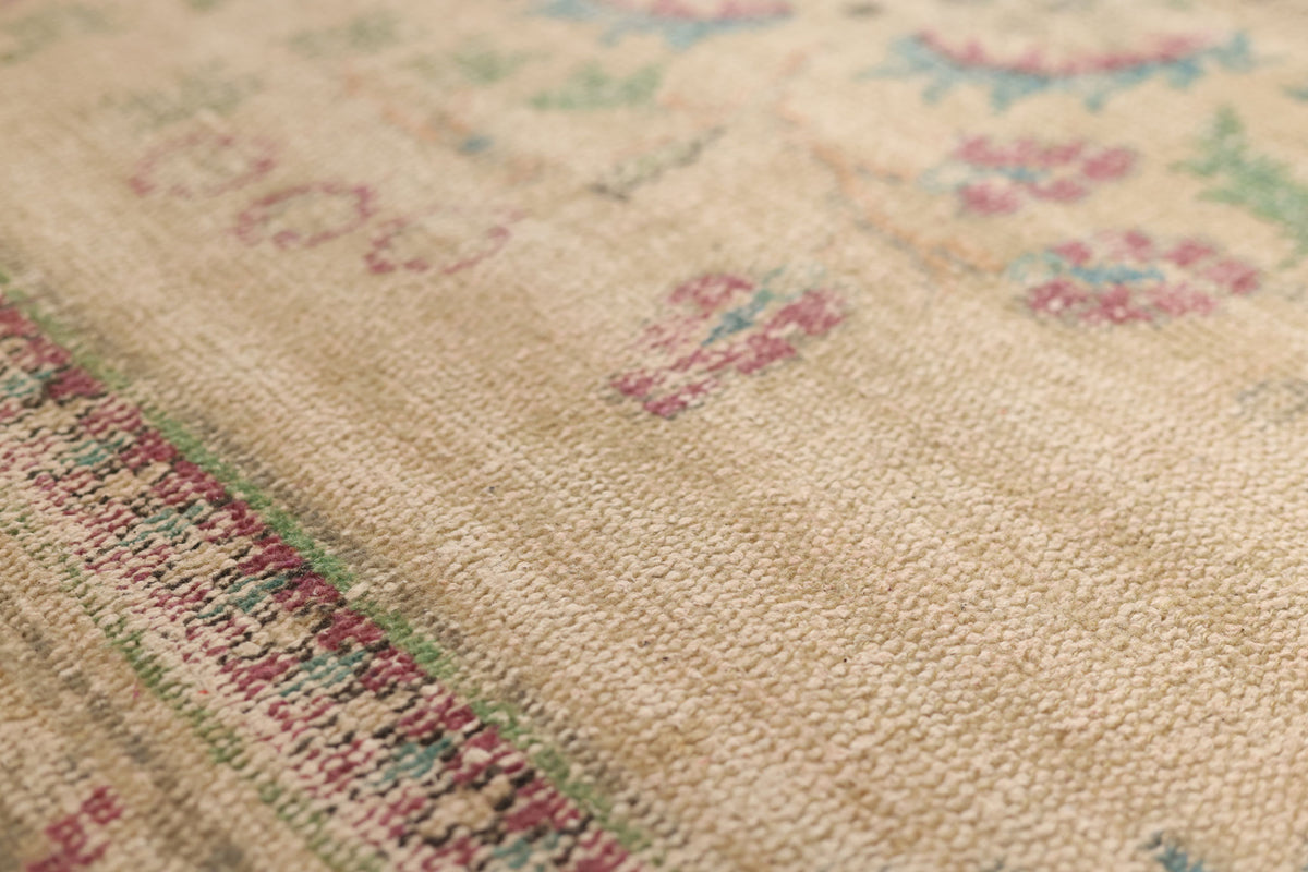 Vintage Manisa Turkish Area Rug 5x9 ft — Beige Floral (No. 57785)
