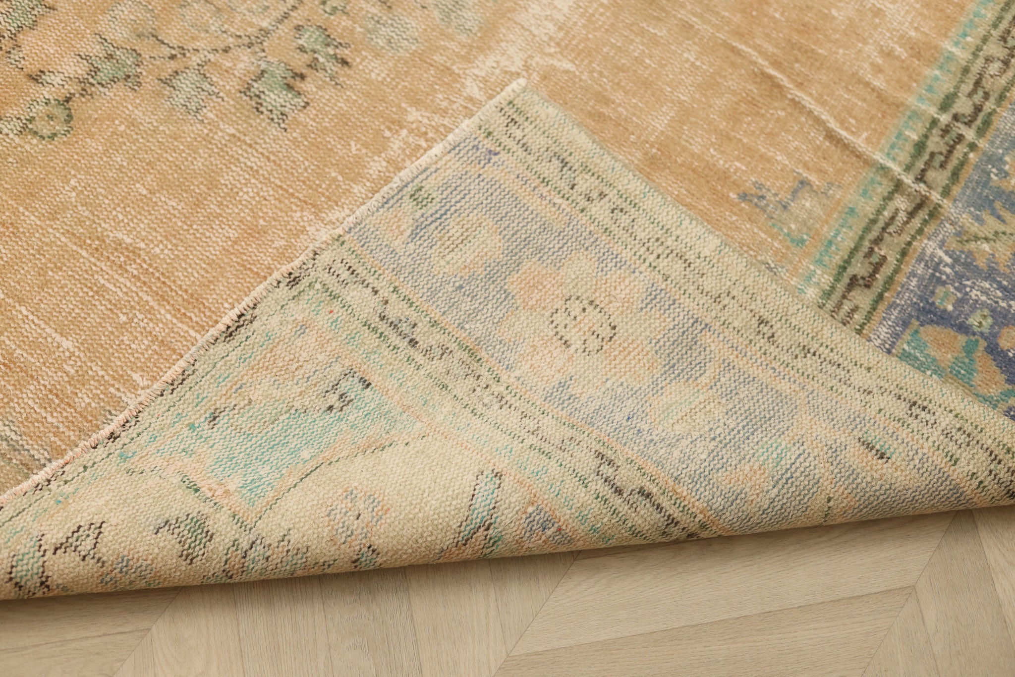 Vintage Manisa Turkish Area Rug 7x9 ft — Beige Floral