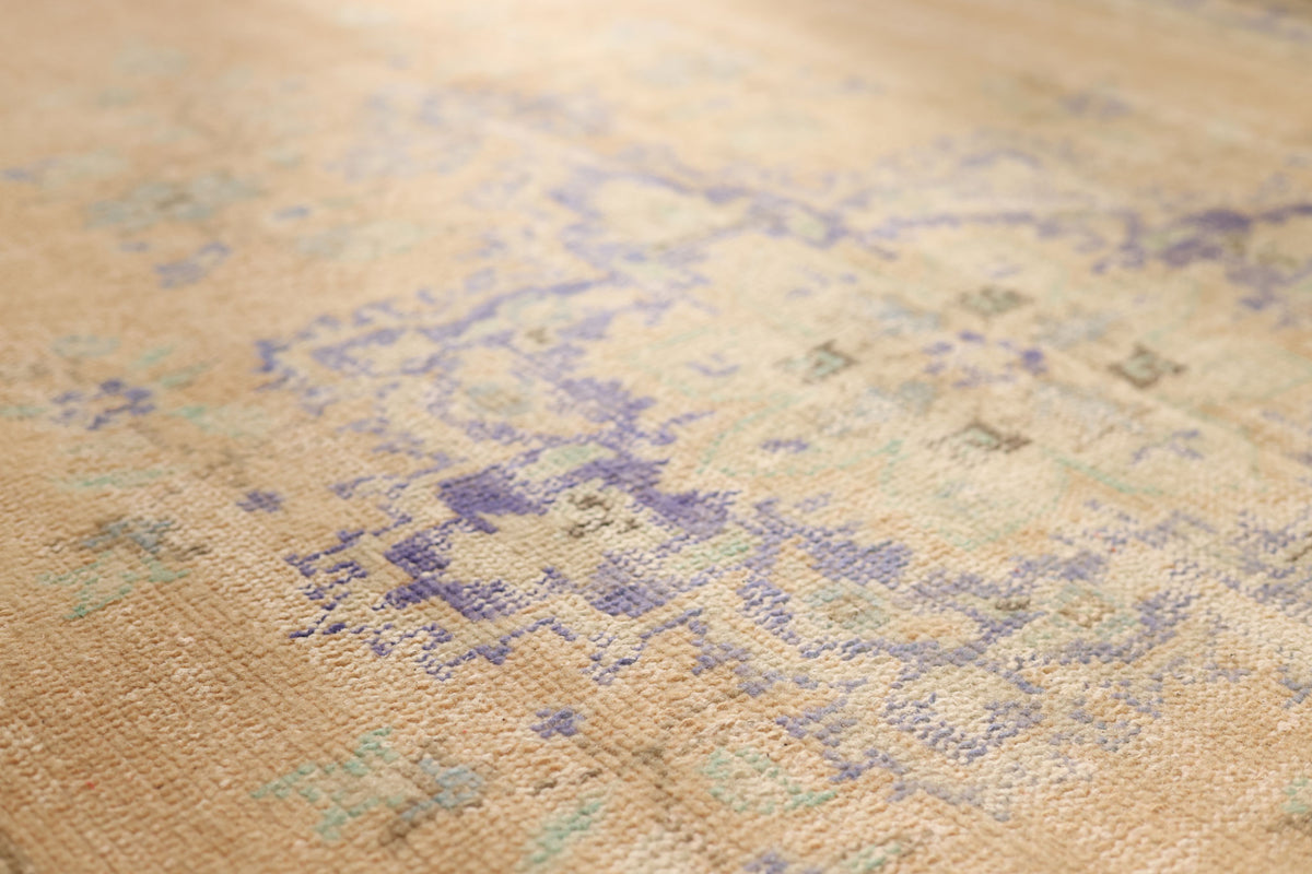 Vintage Manisa Turkish Area Rug 5x8 ft — Beige Distressed (No. 57815)