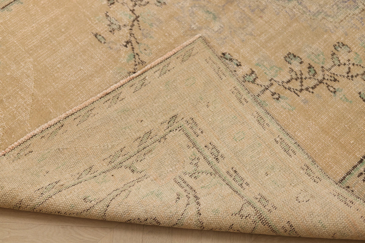 Vintage Manisa Turkish Area Rug 5x9 ft — Beige Distressed (No. 57818)