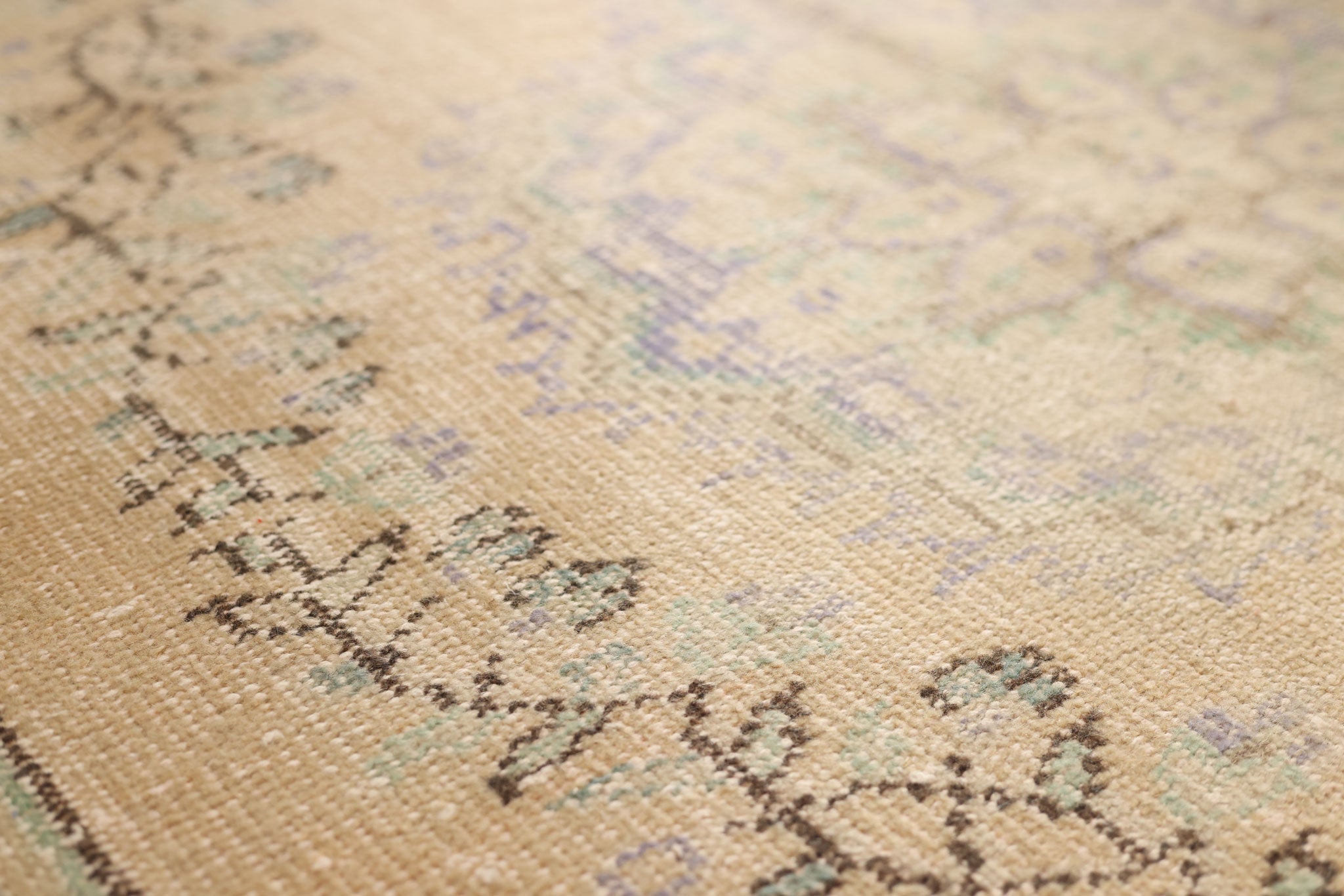 Vintage Manisa Turkish Area Rug 5x9 ft — Beige Distressed (No. 57818)