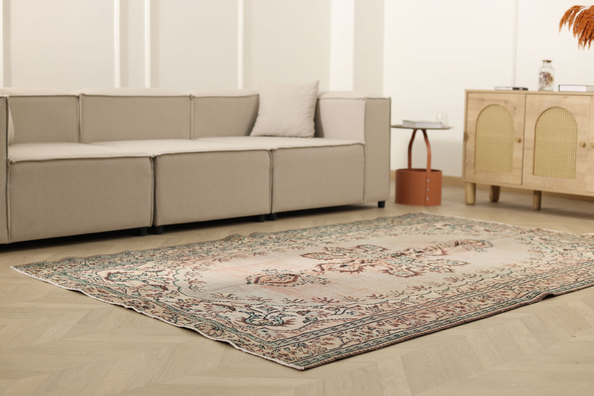 Vintage Manisa Turkish Area Rug 5x8 ft — Gray & Brown Distressed (No. 58091)