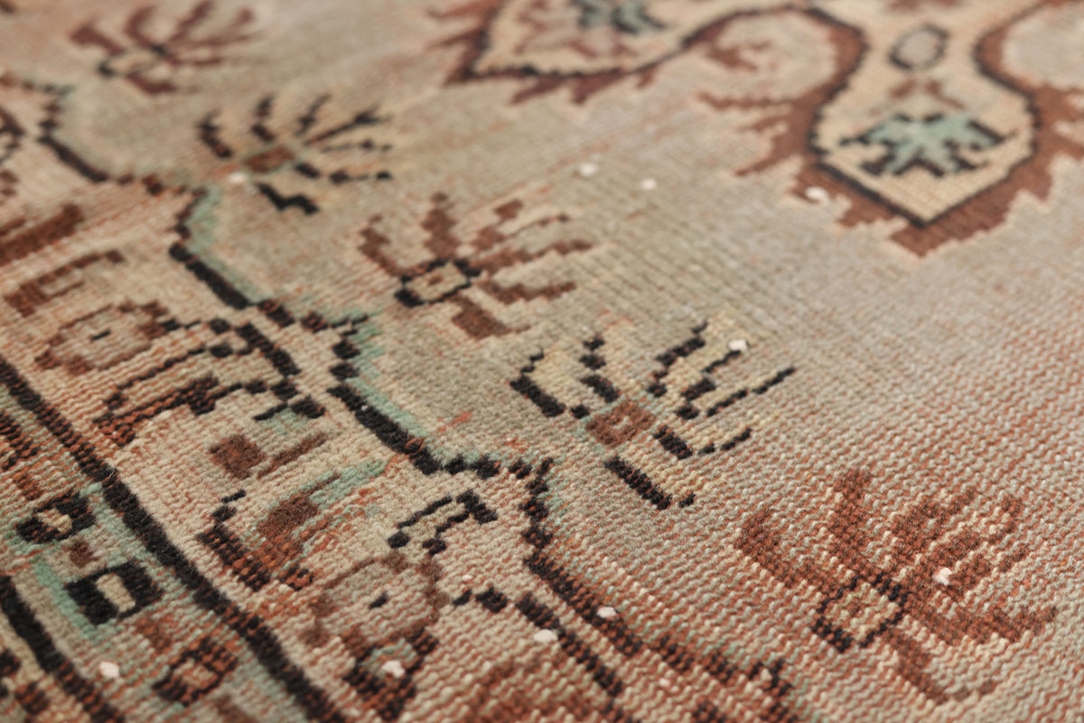 Vintage Manisa Turkish Area Rug 5x8 ft — Gray & Brown Distressed (No. 58091)