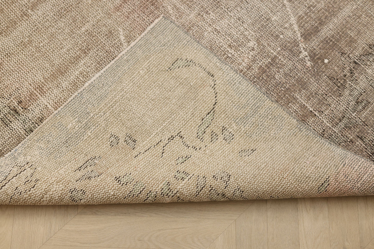 Vintage Manisa Turkish Area Rug 6x9 ft — Brown & Gray Distressed