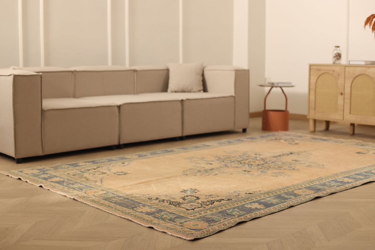 Vintage Manisa Turkish Area Rug 6x10 ft — Beige & Blue Floral