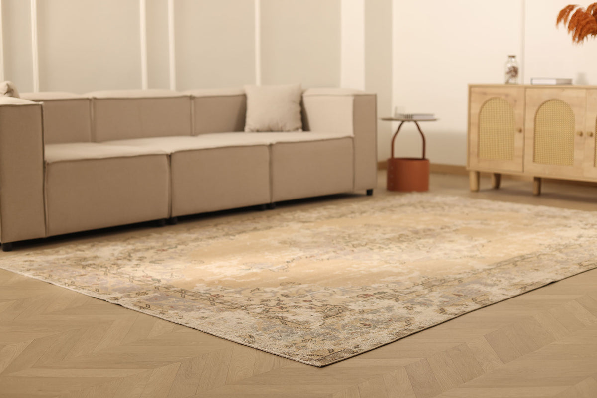 Vintage Isparta Turkish Area Rug 6x10 ft — Beige & Gray Floral (No. 58810)