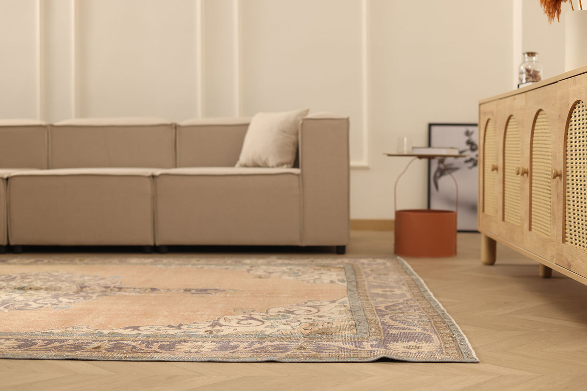 Vintage Isparta Turkish Area Rug 6x10 ft — Beige & Gray Floral (No. 58812)