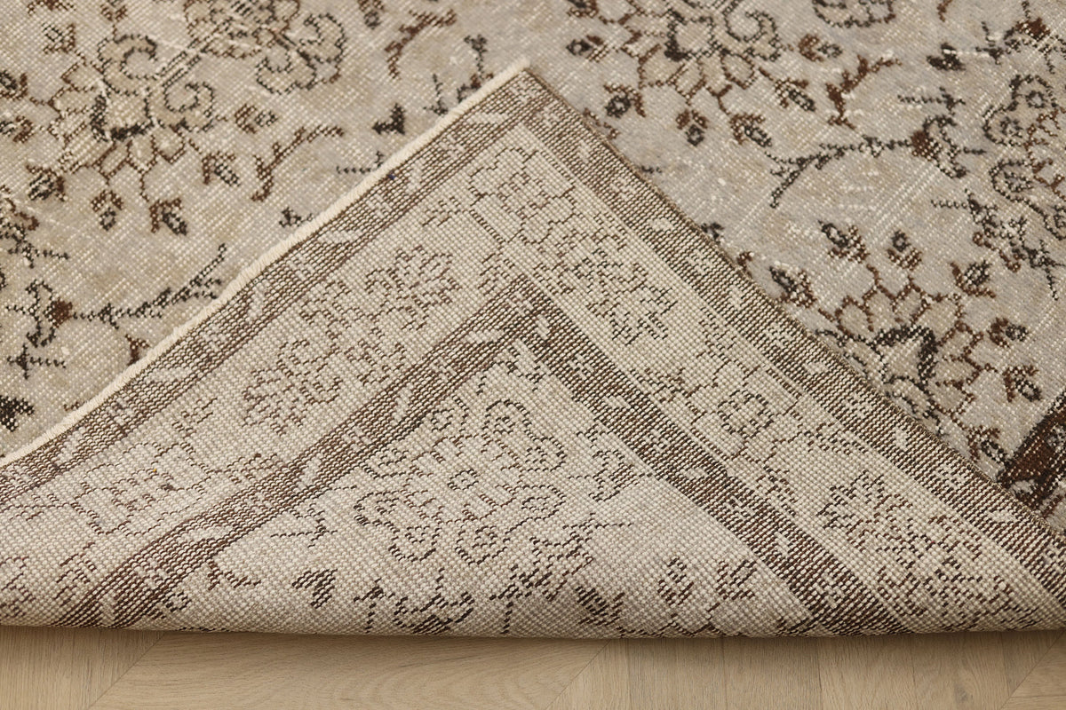 Vintage Isparta Turkish Area Rug 6x9 ft — Gray Floral (No. 58813)