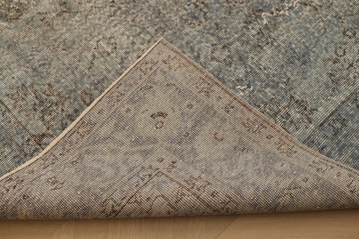 Vintage Isparta Turkish Area Rug 6x9 ft — Gray & Blue Overdyed