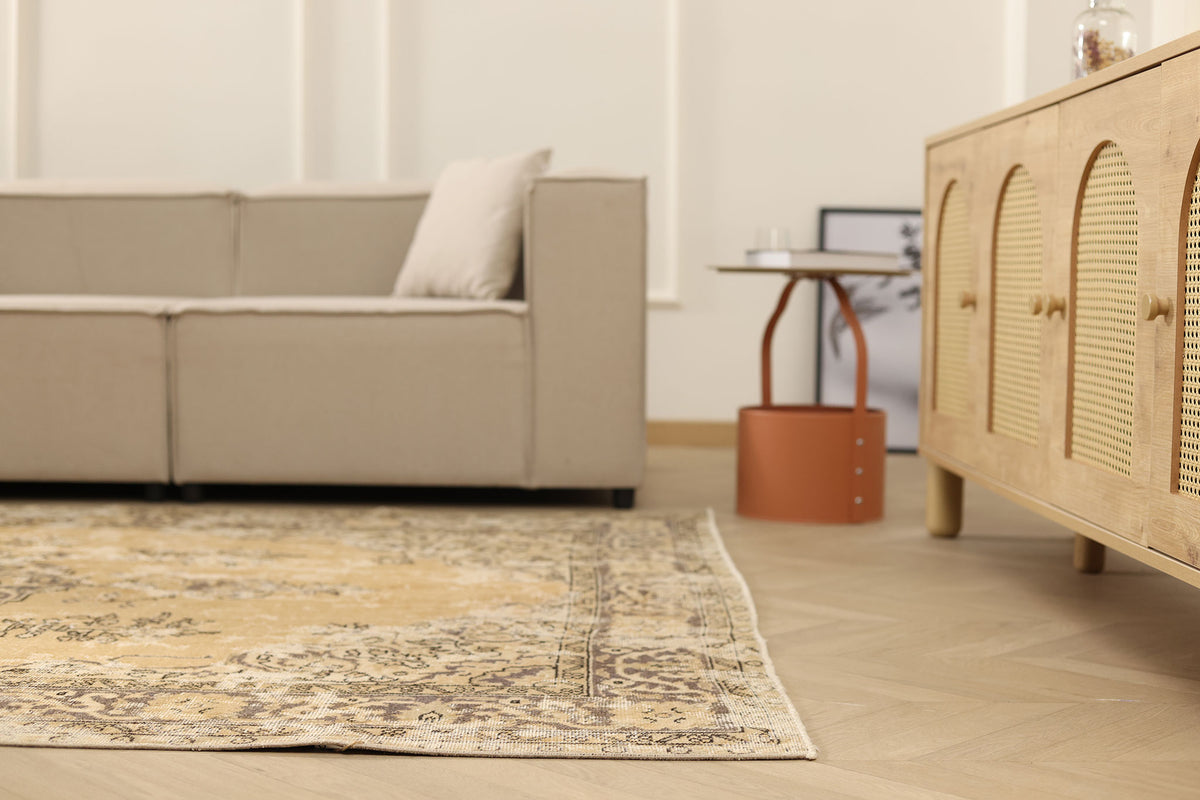 Vintage Isparta Turkish Area Rug 6x9 ft — Beige & Brown Floral (No. 58821)