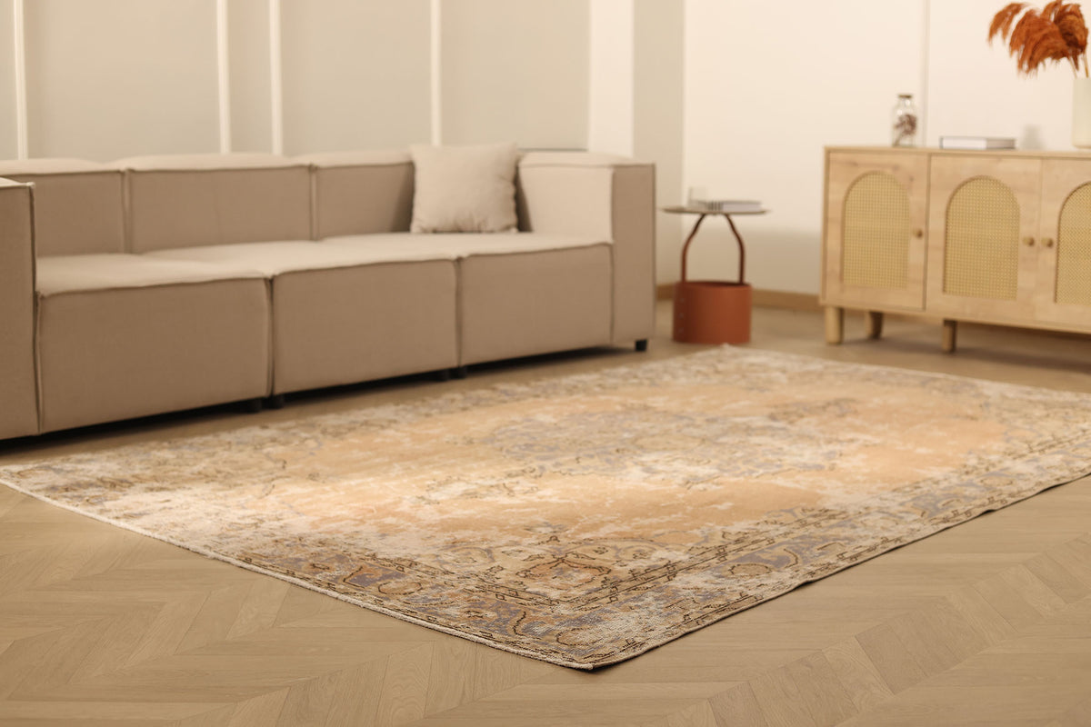 Vintage Isparta Turkish Area Rug 6x9 ft — Beige & Gray Floral (No. 58822)