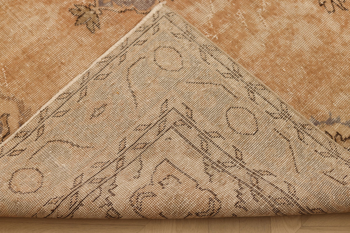 Vintage Isparta Turkish Area Rug 6x9 ft — Beige & Gray Floral (No. 58822)