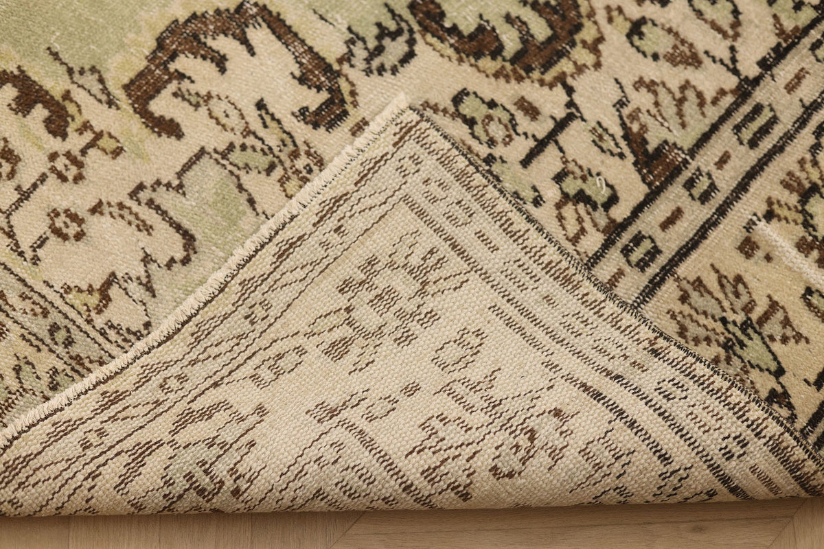 Vintage Isparta Turkish Area Rug 6x9 ft — Green & Beige Floral