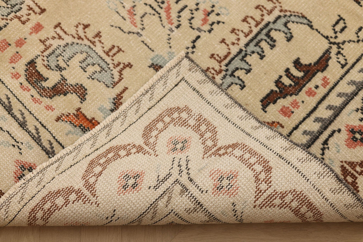 Vintage Isparta Turkish Area Rug 5x9 ft — Beige & Brown Floral