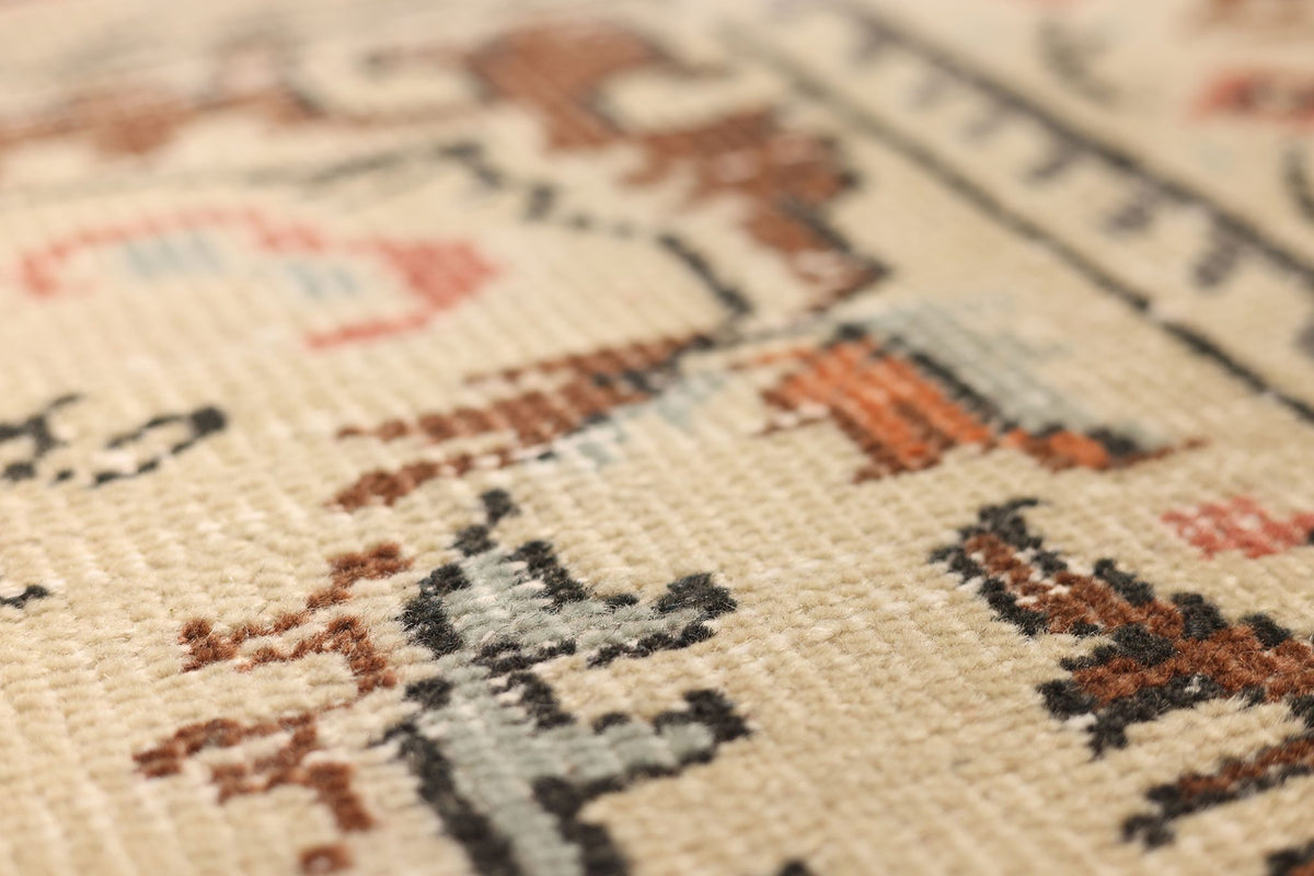 Vintage Isparta Turkish Area Rug 5x9 ft — Beige & Brown Floral