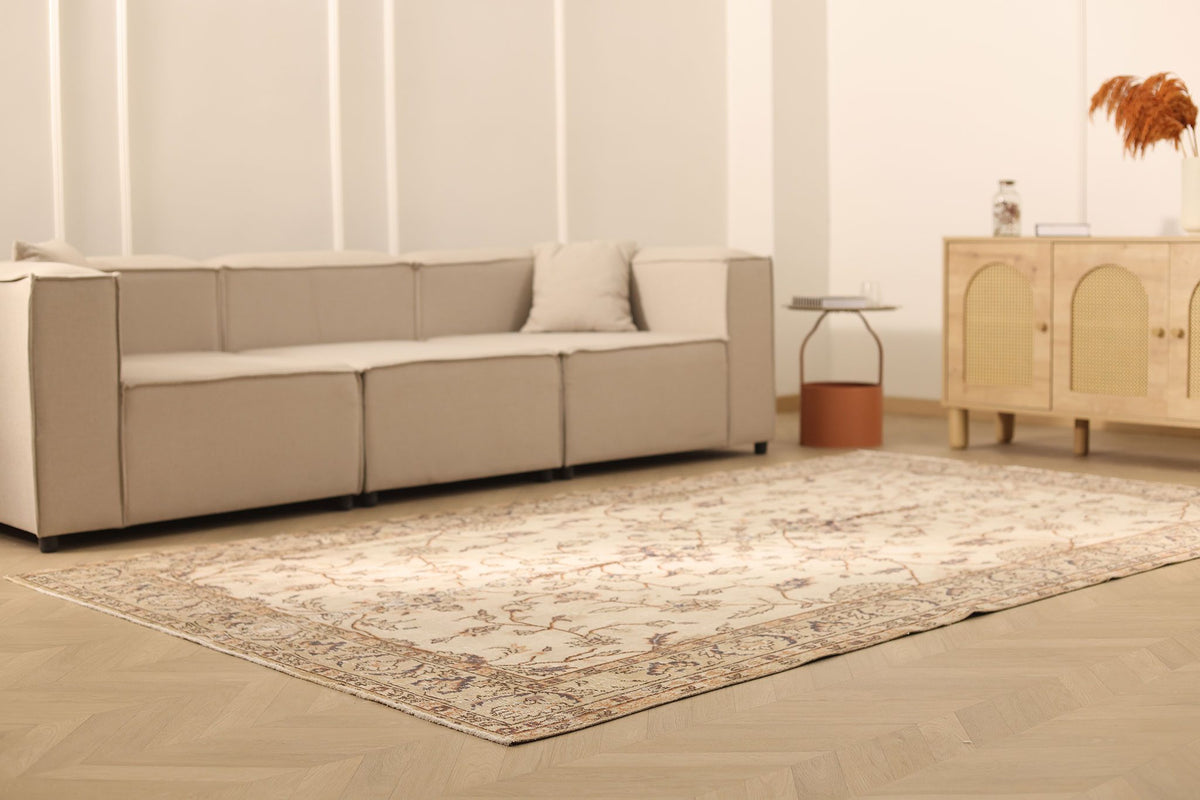 Vintage Isparta Turkish Area Rug 6x10 ft — Beige & Brown Floral