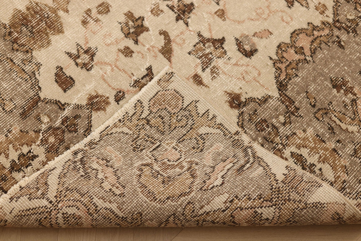 Vintage Isparta Turkish Area Rug 5x9 ft — Beige & Brown Floral