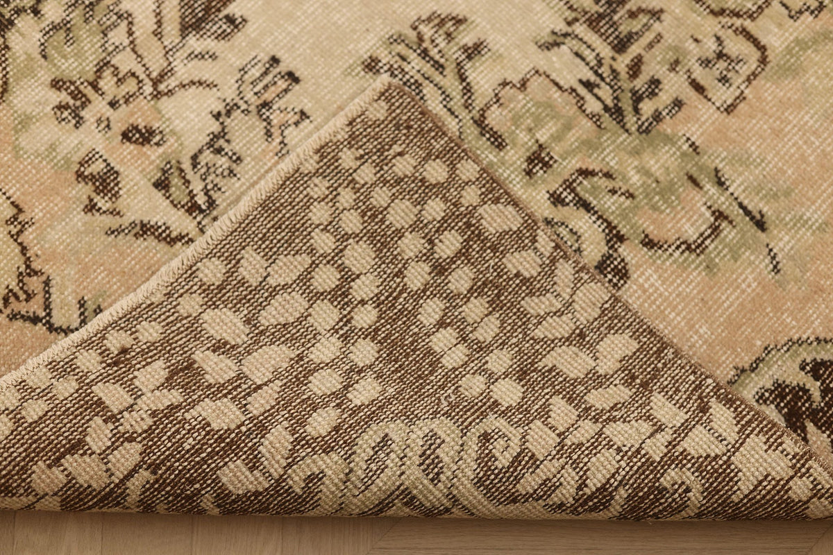 Vintage Isparta Turkish Area Rug 6x10 ft — Beige & Brown Floral