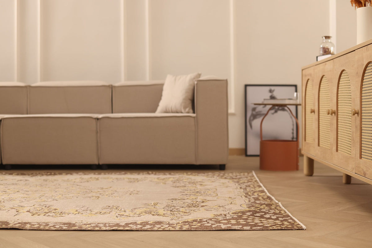 Vintage Isparta Turkish Area Rug 6x10 ft — Beige & Brown Floral